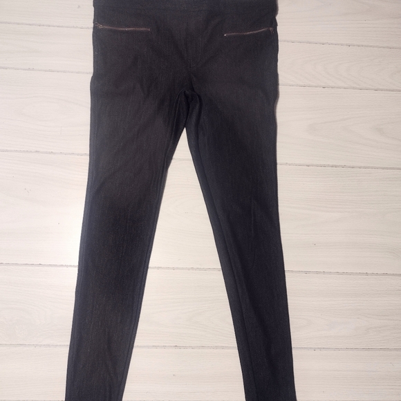 Hue Women's Blue Pockets Comfort Denim Jegging Leggings Size M. - Picture 1 of 6